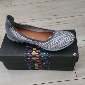 bernie mev. Silver and Gray Women's Flats
